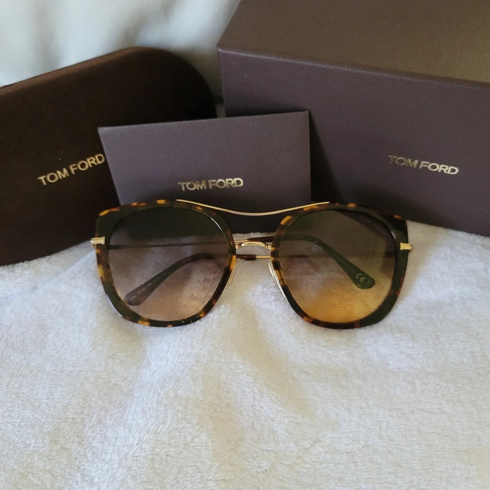 Tom Ford Sunglasses - Picture 7 of 12